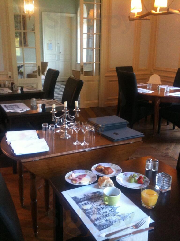 Restaurant Du Château De Vallagon