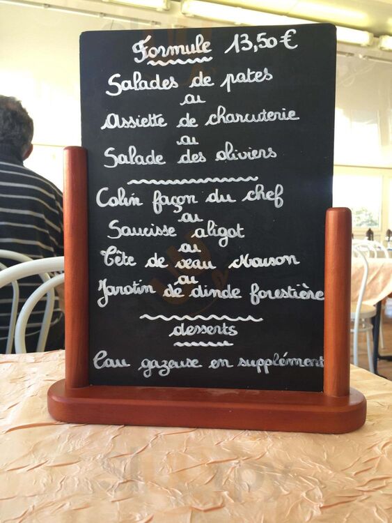 Les Oliviers