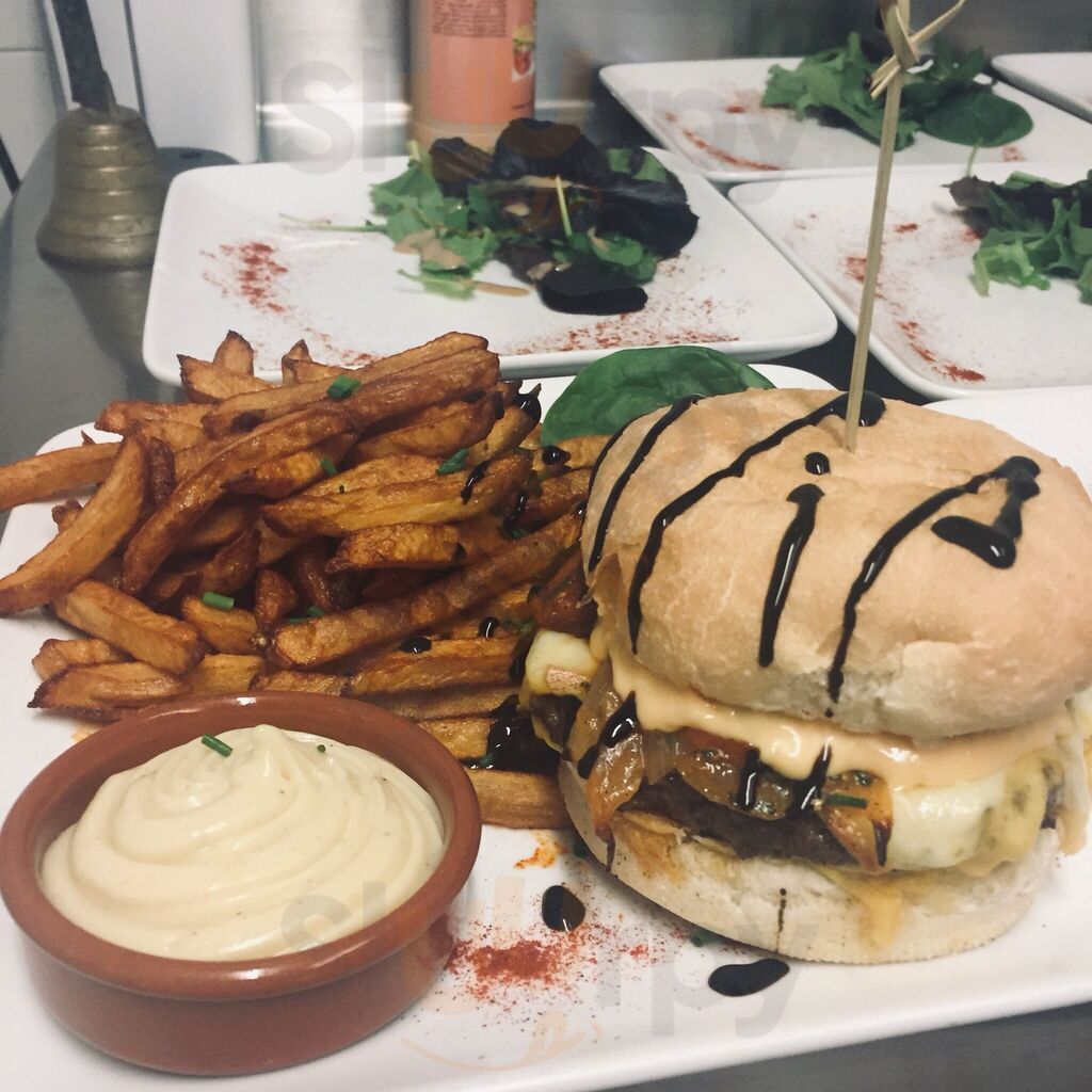 La Petite Brasserie
