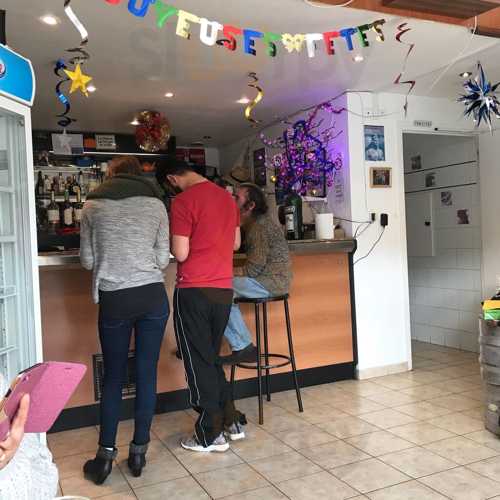 Mi Cafe