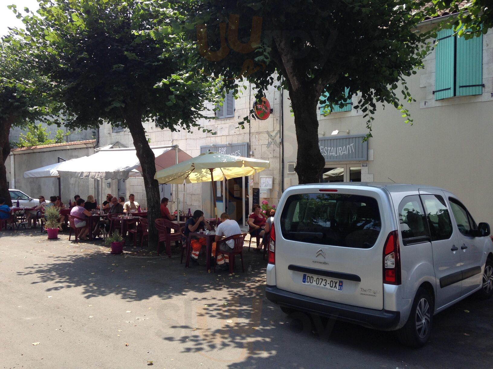 Les Promenades