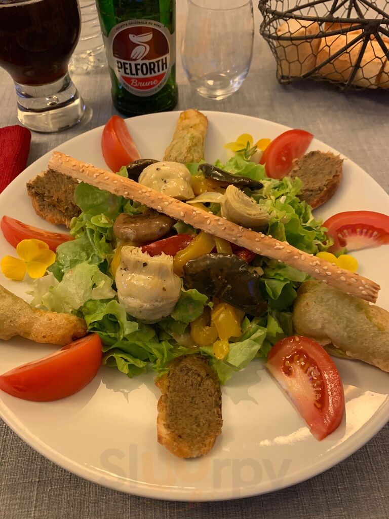 Le Pidanoux Restaurant