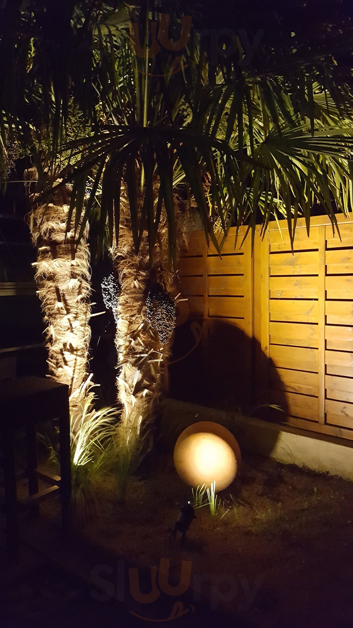 Le Pot D'etain