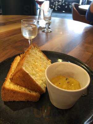 Accents Table Bourse