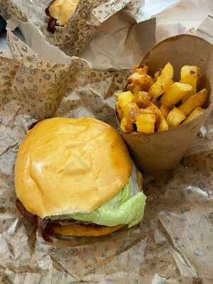 Roomies - Etienne Marcel