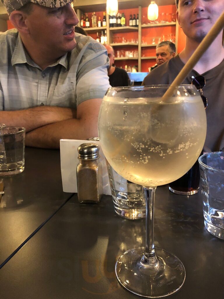 142 Creperie Contemporaine