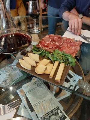 Les Caves De Reuilly