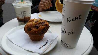 Starbucks Place Blanche