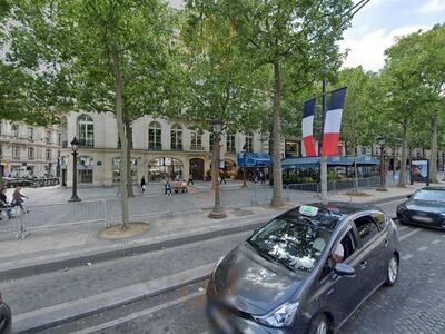 Léon De Bruxelles - Paris -  Champs-elysees