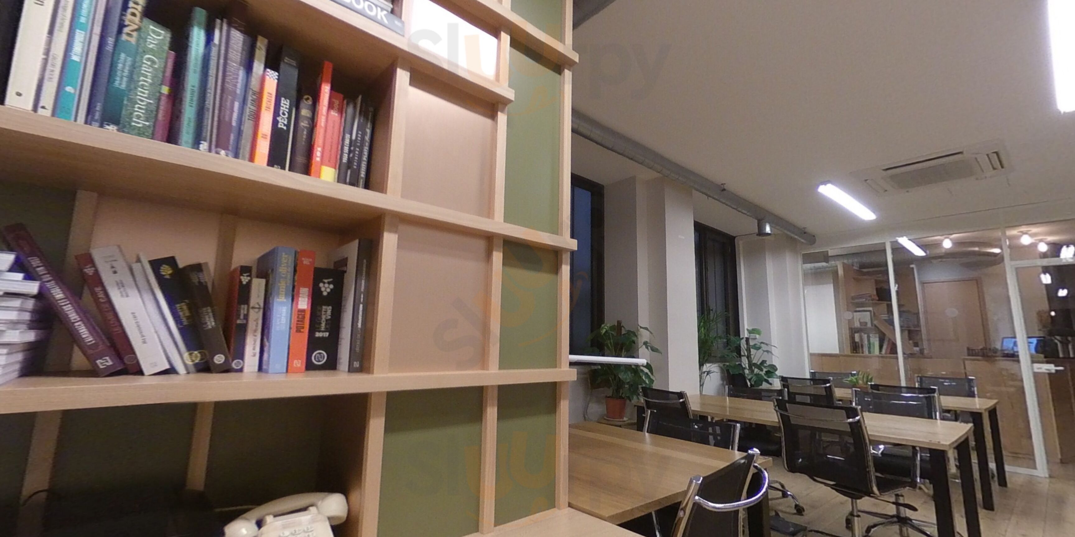 Two (two Eat Work Cafe )