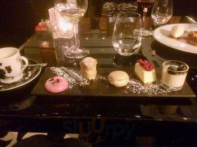 La Chinoiserie Lounge