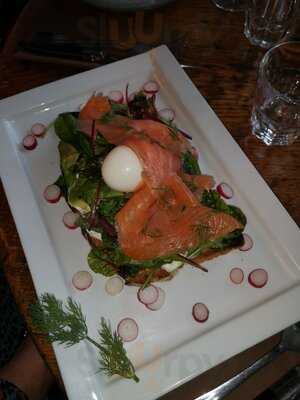 La Parisienne Du Faubourg