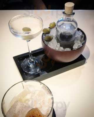 Le Forvm Classic Bar