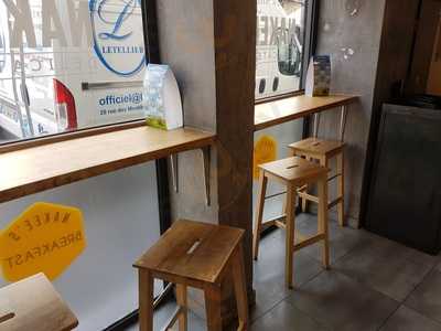 Nakee's Delicatessen