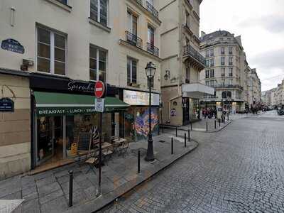 Nakee's Delicatessen