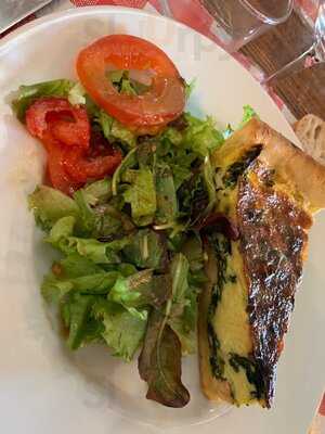 Le Rouge Et Le Verre