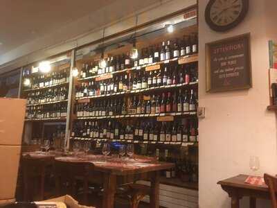 Le Rouge Et Le Verre