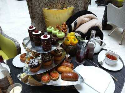 Le Charles, Le Bar Du Burgundy