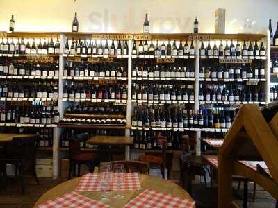 Le Rouge Et Le Verre