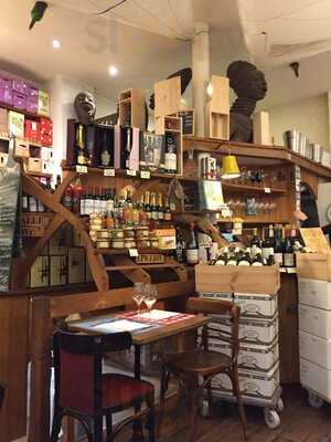 Le Rouge Et Le Verre