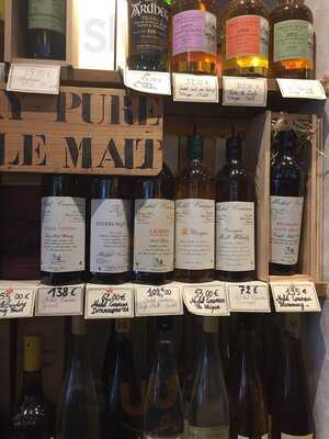 Le Rouge Et Le Verre