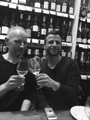 Le Rouge Et Le Verre