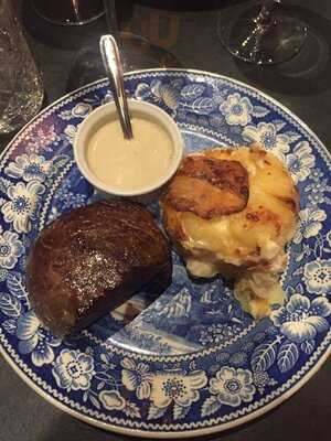 La Table De L'Ébéniste