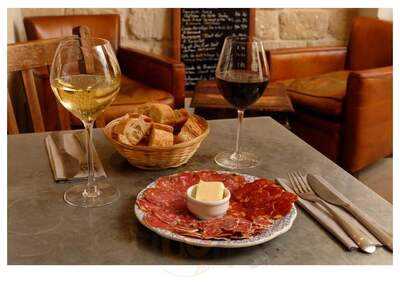 La Table De L'Ébéniste