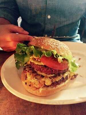 Mamie Burger Montorgueil