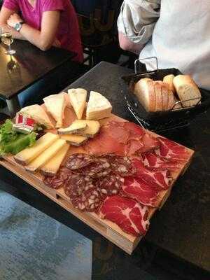 Le Bouchon Des Batignolles