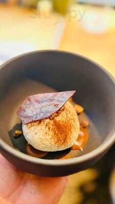 Cocotte Et Tire-bouchon