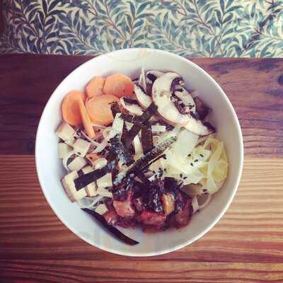 Véro L'autre Cantine