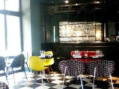 Au Clocher De Montmartre