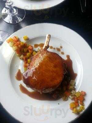 Au Clocher De Montmartre