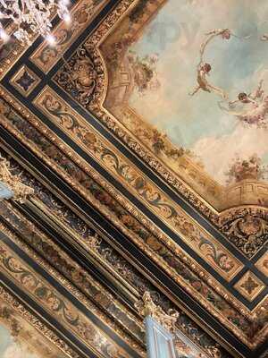 Starbucks - Opera 26