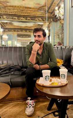 Starbucks - Opera 26