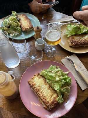 L'ecole Buissonniere