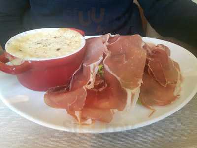 A Cote Le Bar A Vins