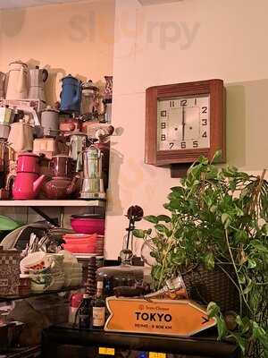 A Cote Le Bar A Vins