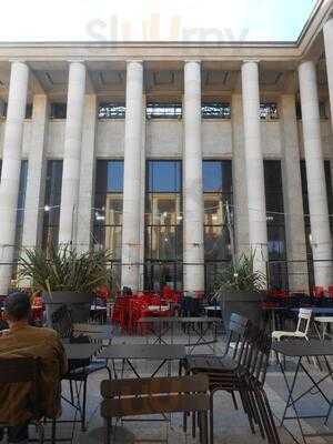 Cafe At Musee D'art Moderne