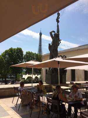 Cafe At Musee D'art Moderne