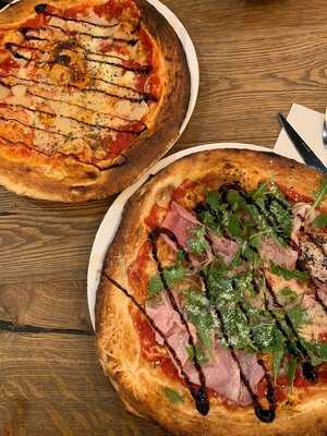 It - Italian Trattoria Vill'up