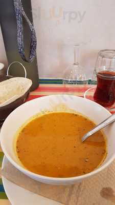 Paris Sultan Cigkofte & Baklava