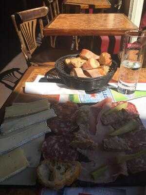 Le Houblon Du Vin Tieme