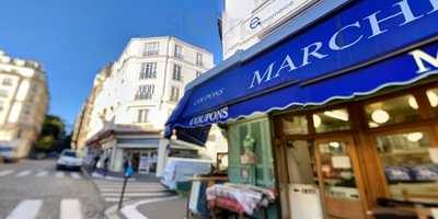 Cafeteria Du Musee D'art Naif