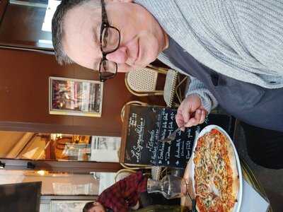 Le Bar-brasserie-restaurant Le Sympathique