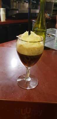 Le Bar-brasserie-restaurant Le Sympathique