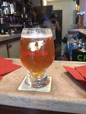 Le Zouave Des Abbesses