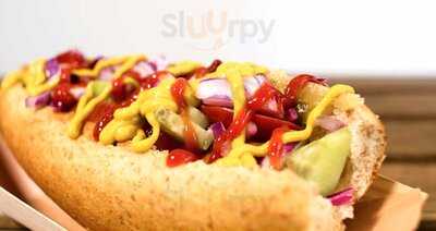 5th Avenue House Of Hot Dog