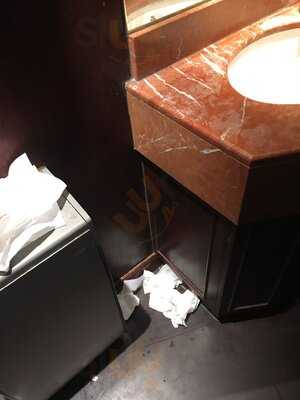 Bar De La Croix Rouge